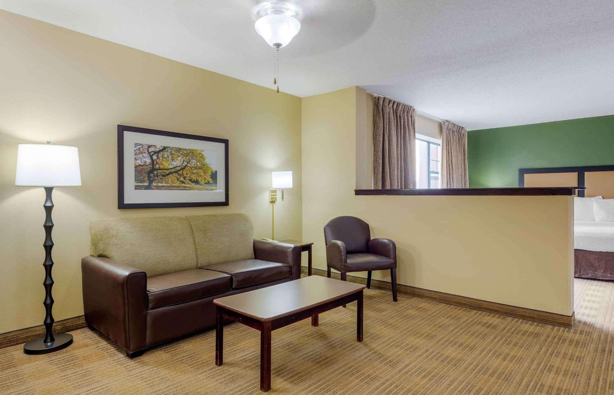Extended Stay America Suites - Long Island - Bethpage Exterior photo